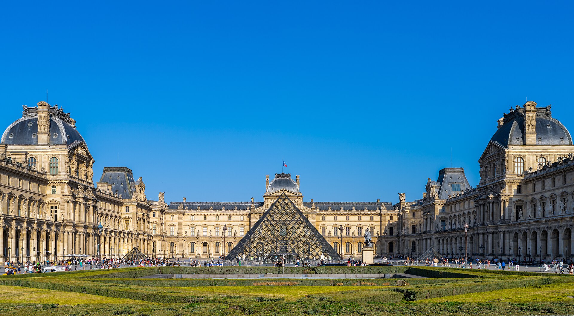 Louvre Pyramid